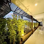 Inn Kham Apartment