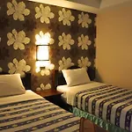 Thaphae Garden Guesthouse