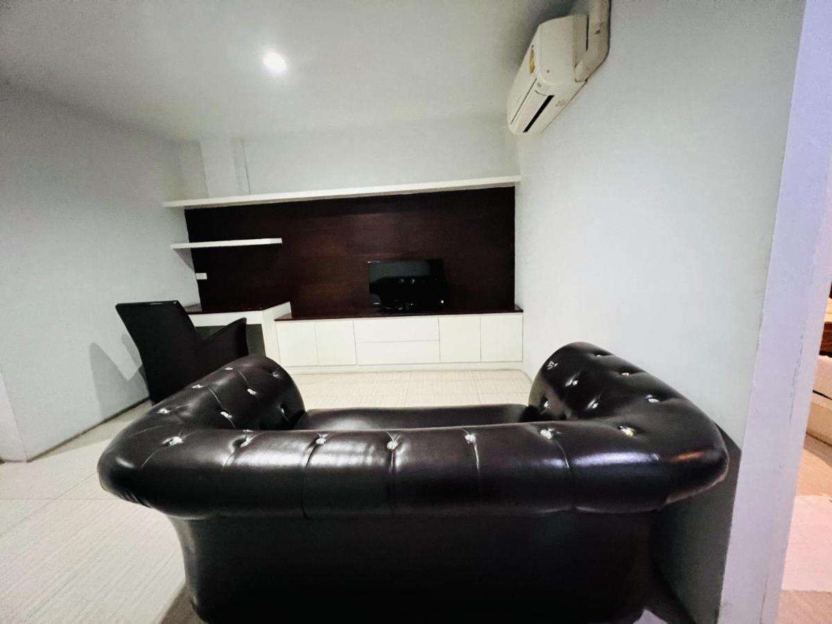 Kham Guest house 2*