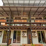 Capital O 1051 Pagoda House