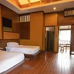 Chompor Lanna Hotel