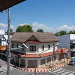 4 Bedrooms Family At Chiang Mai Old City