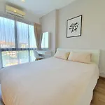 Nice Modern Condo In Nimmanhemin With Roof Top Pool