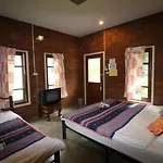 Gongkaew Huenkum Hotel