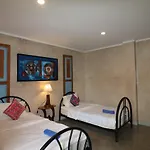 Gongkaew Huenkum Hotel