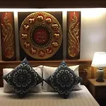 Little Home Guesthouse