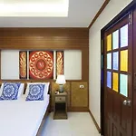 Little Home Guesthouse