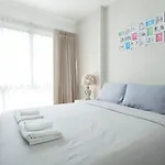 Cozy, Great Location At Heart Of Nimman Rd.