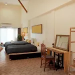 Envieng House