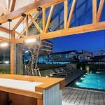 Raming Lodge Hotel