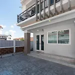 Basic Line Villa เบสิค ไลน์ วิลล่า