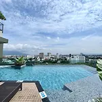 Luxury 2-Bedroom Condo With Pool