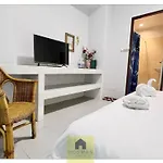 Hooman Hostel