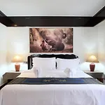 Thapaeplacehotel
