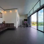 Stunning 3-Bed Villa In Chiang Mai