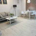 Comfy Little Home F413 Near Central Festival