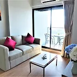 Amazing Sky River Suite