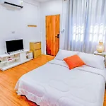 Townhouse Center Of Old Chiang Mai