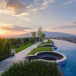 Astra Sky River Luxury Perfect For 5 People
