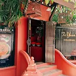 Tri Yaan Na Ros Colonial House