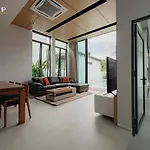 H2 Pool Villa