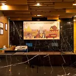 Sanae\' Townhouse Chiang Mai