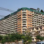 Hillside宁曼路度假温馨公寓山景房带浴缸泳池wifi超大阳台