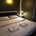 The Emerald Hostel Cnx