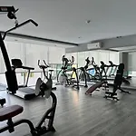 长康路豪华五星级酒店式公寓luxury Erawan Condo