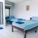Satop Travelers Guesthouse