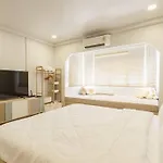 Mini Jung Nimman