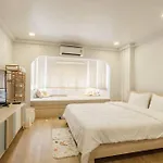 Mini Jung Nimman