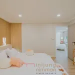 Mini Jung Karaksa