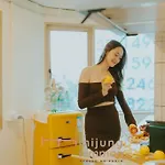 Mini Jung Karaksa