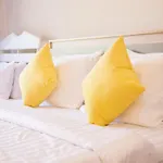 Hello Host - Yellow Room