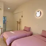 Noon23 Hostel