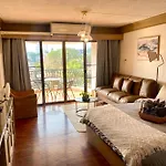Apartment With Mountain-View Near Nimman
