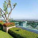 Luxury 31St Top Floor Condo With Swimming Pool