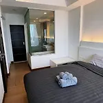 Astra 豪华公寓 Free Wifi&桑拿&顶楼景观游泳池&健身房