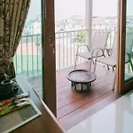 Rendezvous Classic House