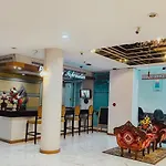 Hotel De Khuvieng