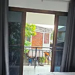 Kitti Rose Home