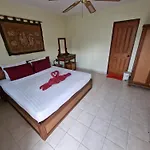 Villa Oranje Chiang Mai