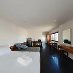 The Sila Suites - Intrawarorot
