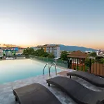 We Terminal Hotel