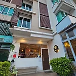 Habitat Hotel