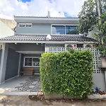 Nimman Home 4 Bedrooms