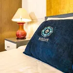 Blue Cafe Apartments