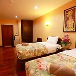 At Chiang Mai Hotel