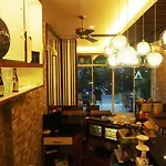 Eggcolony Cafe House Nimman
